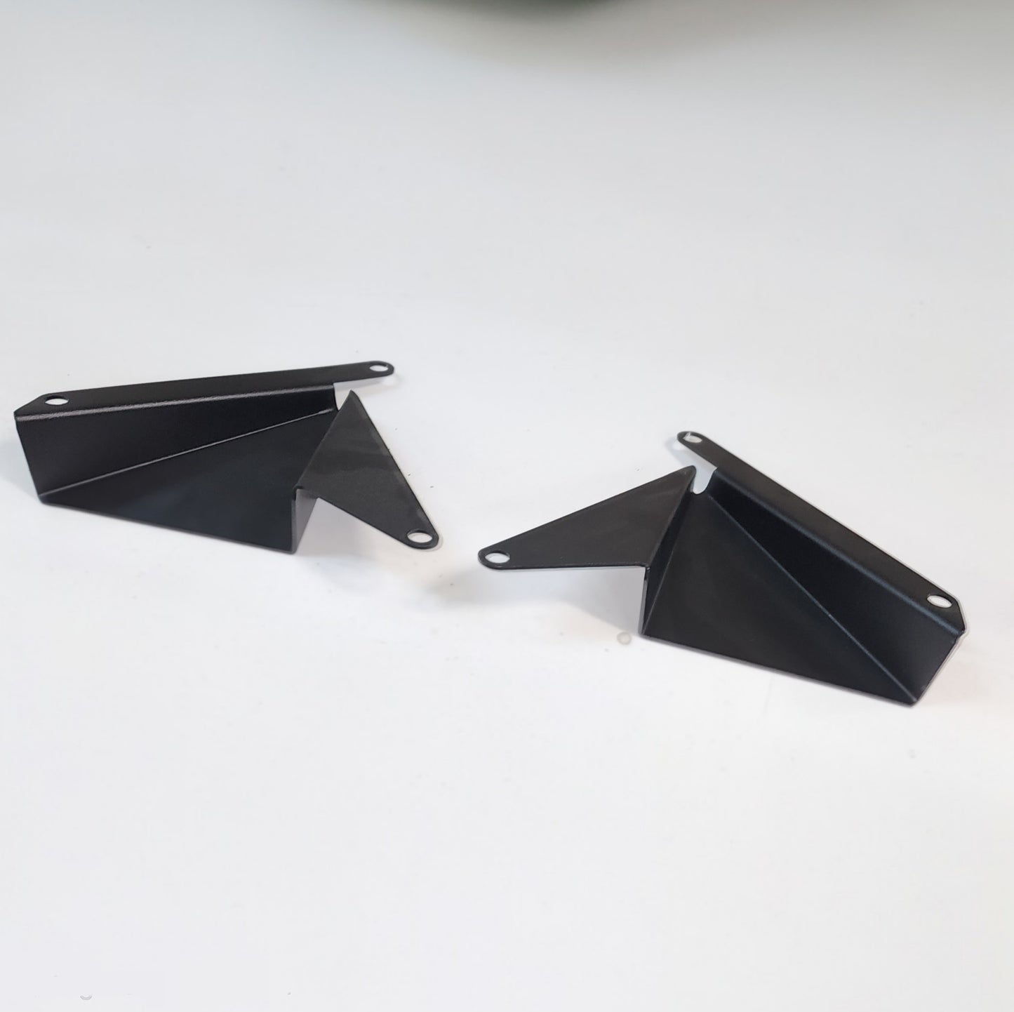 Under-Body Air Deflector Ducts